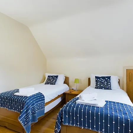 Mourne Mountain Bliss 4Br Cottage With Patio & Bbq Ideal For A Relaxing Getaway Rostrevor Exterior photo