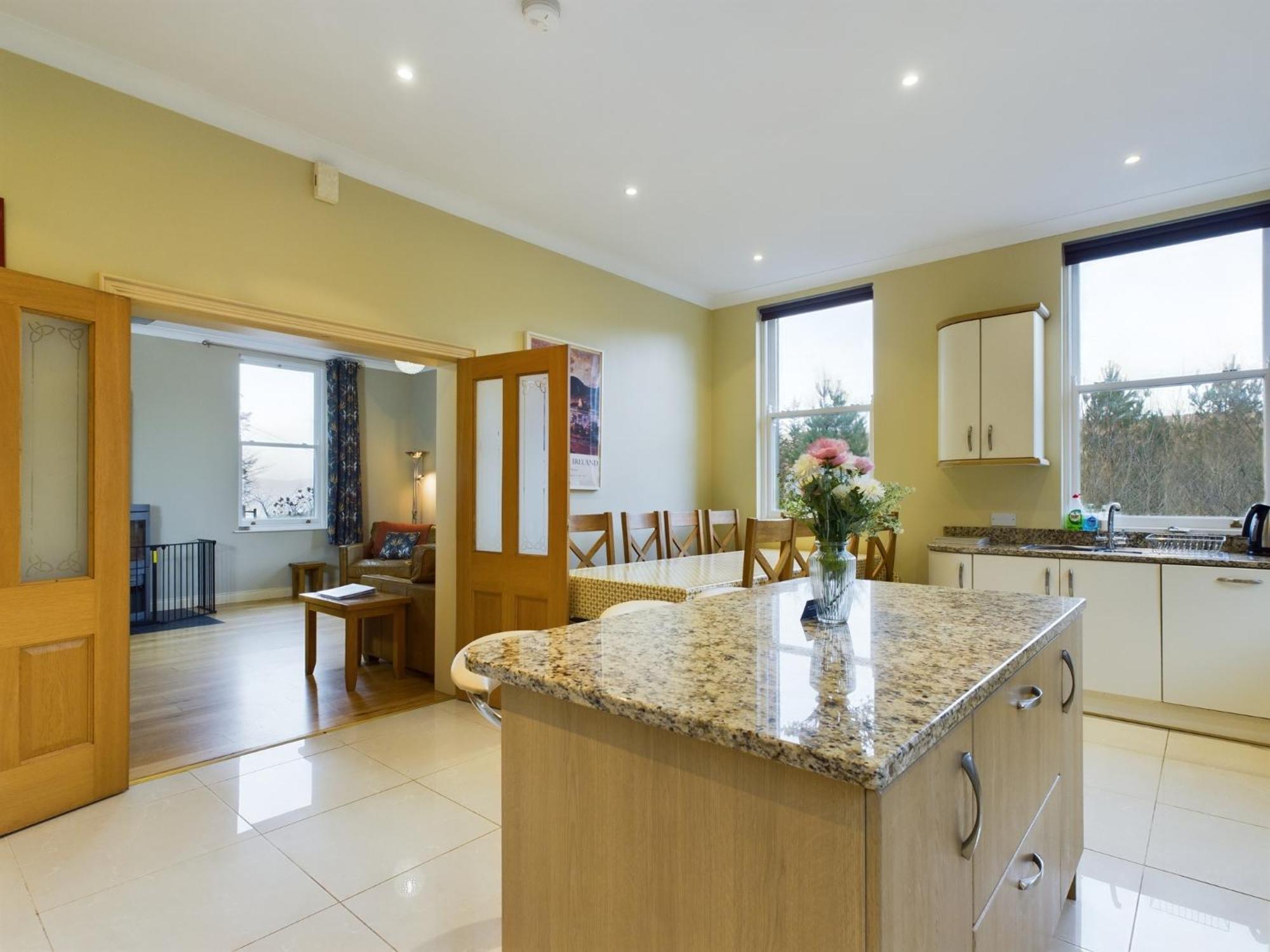 Mourne Mountain Bliss 4br With Patio & Bbq Ideal For A Relaxing Getaway *